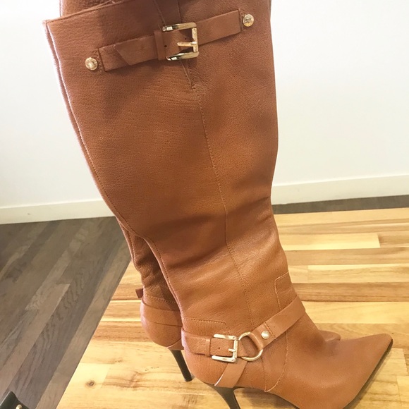 Knee high boots - Picture 3 of 3